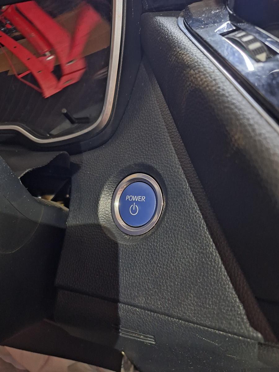 Comutator pornire/oprire motor TOYOTA COROLLA _E21_ 2018 -> 1.8 Hybrid 2ZR-FXE