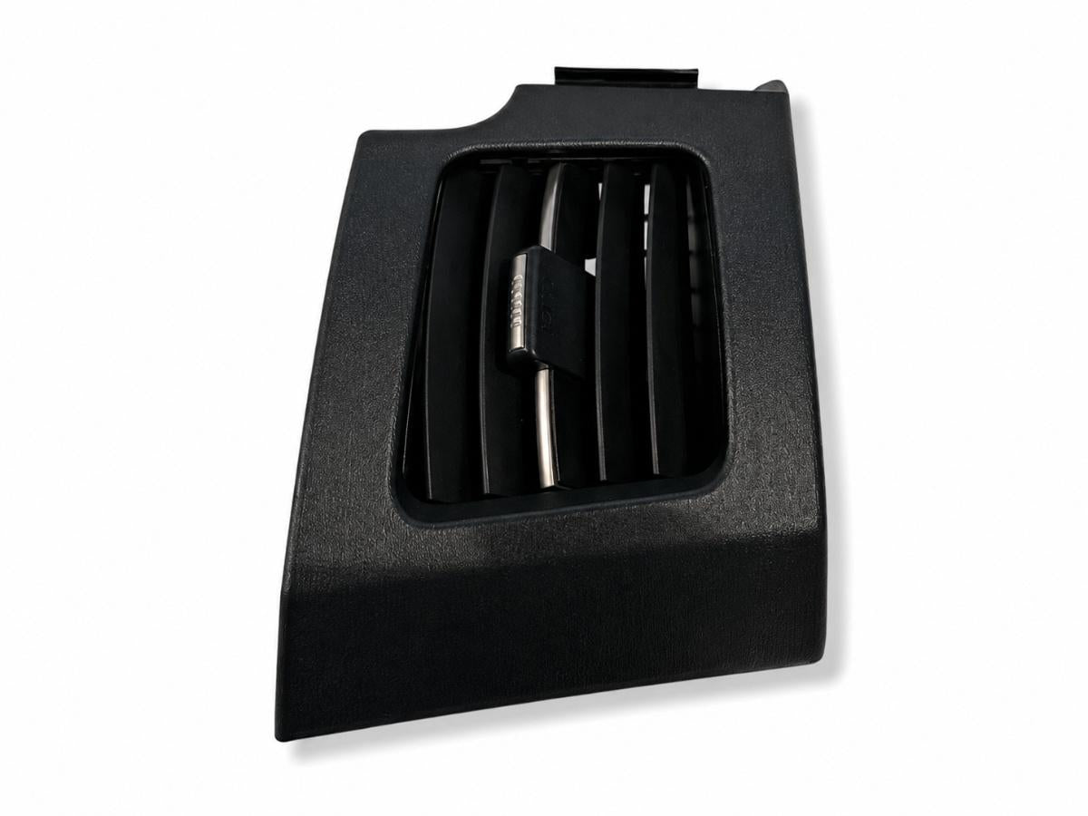 Grila de ventilatie dreapta fata TOYOTA PRIUS _W3_ 2008 -> 1.8 Hybrid 2ZR-FXE 5566047020