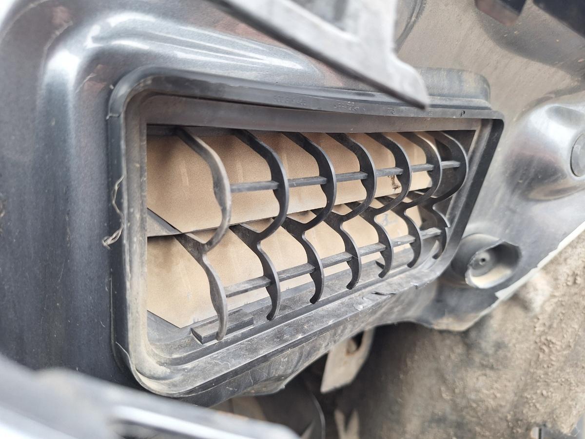 Grilaj portbagaj dreapta VOLKSWAGEN JETTA VI 162/163 2010 - 2018 2.0 TDI CLCA, CUUA