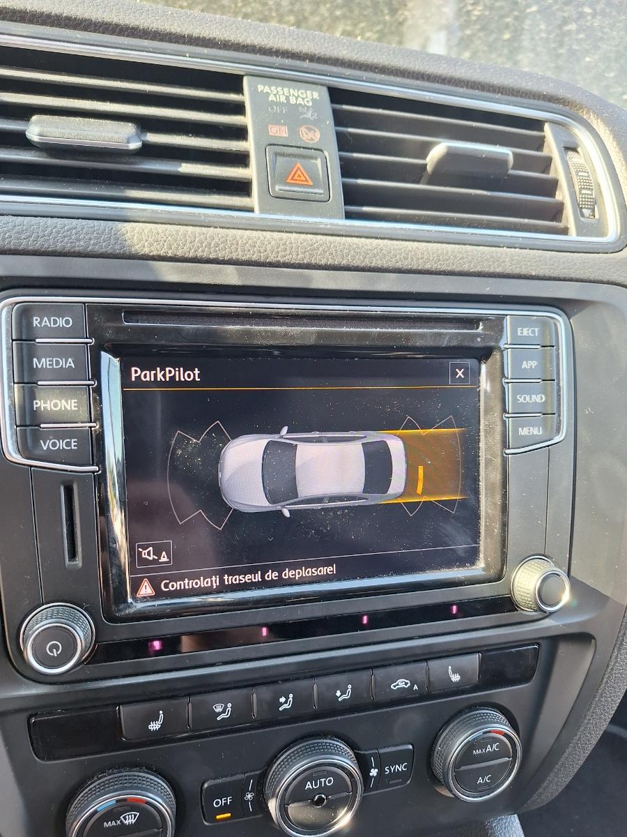 Consola multimedia navigatie MIB STD2 VOLKSWAGEN JETTA VI 162/163 2010 - 2018 5K7035200L
