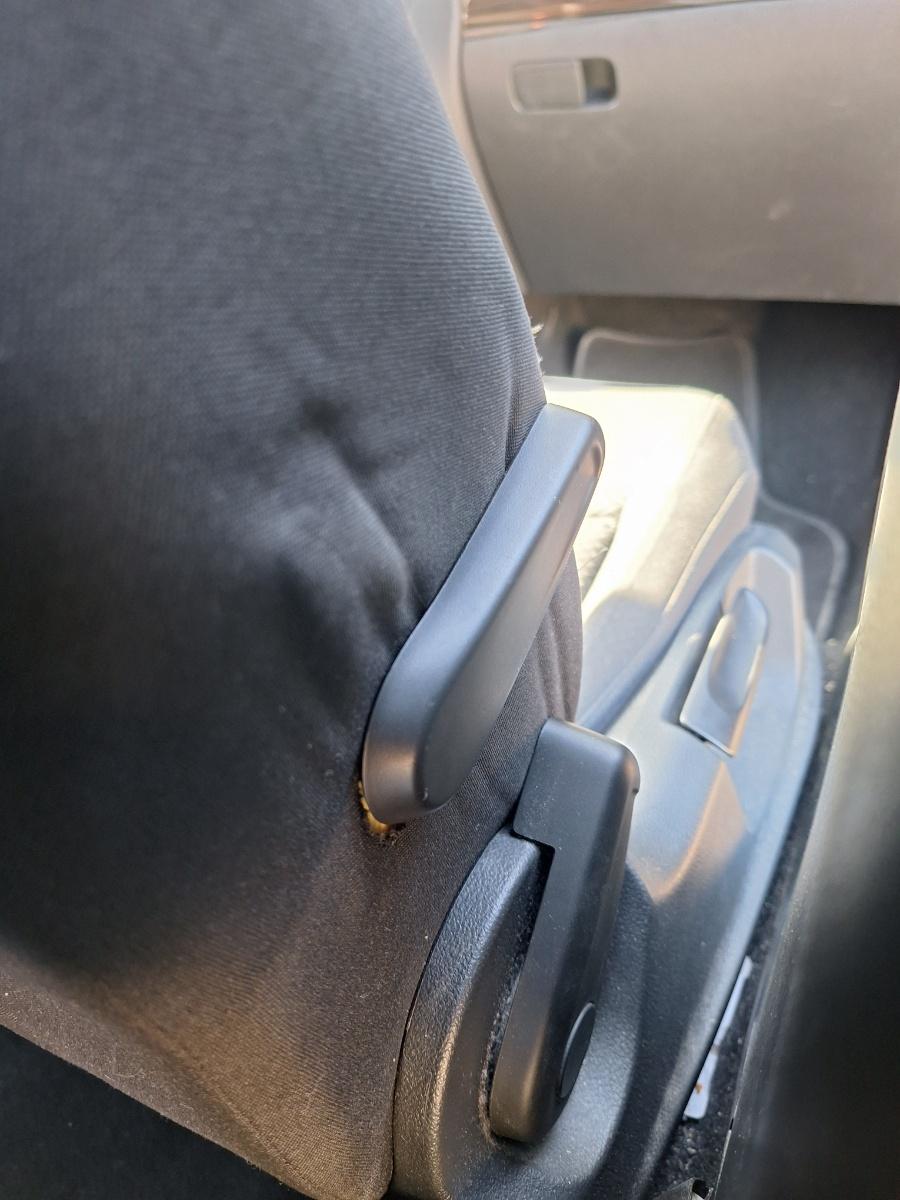 Maneta de reglare a suportului lombar dreapta VOLKSWAGEN JETTA VI 162/163 2010 - 2018 2.0 TDI CLCA, CUUA 5C6881236