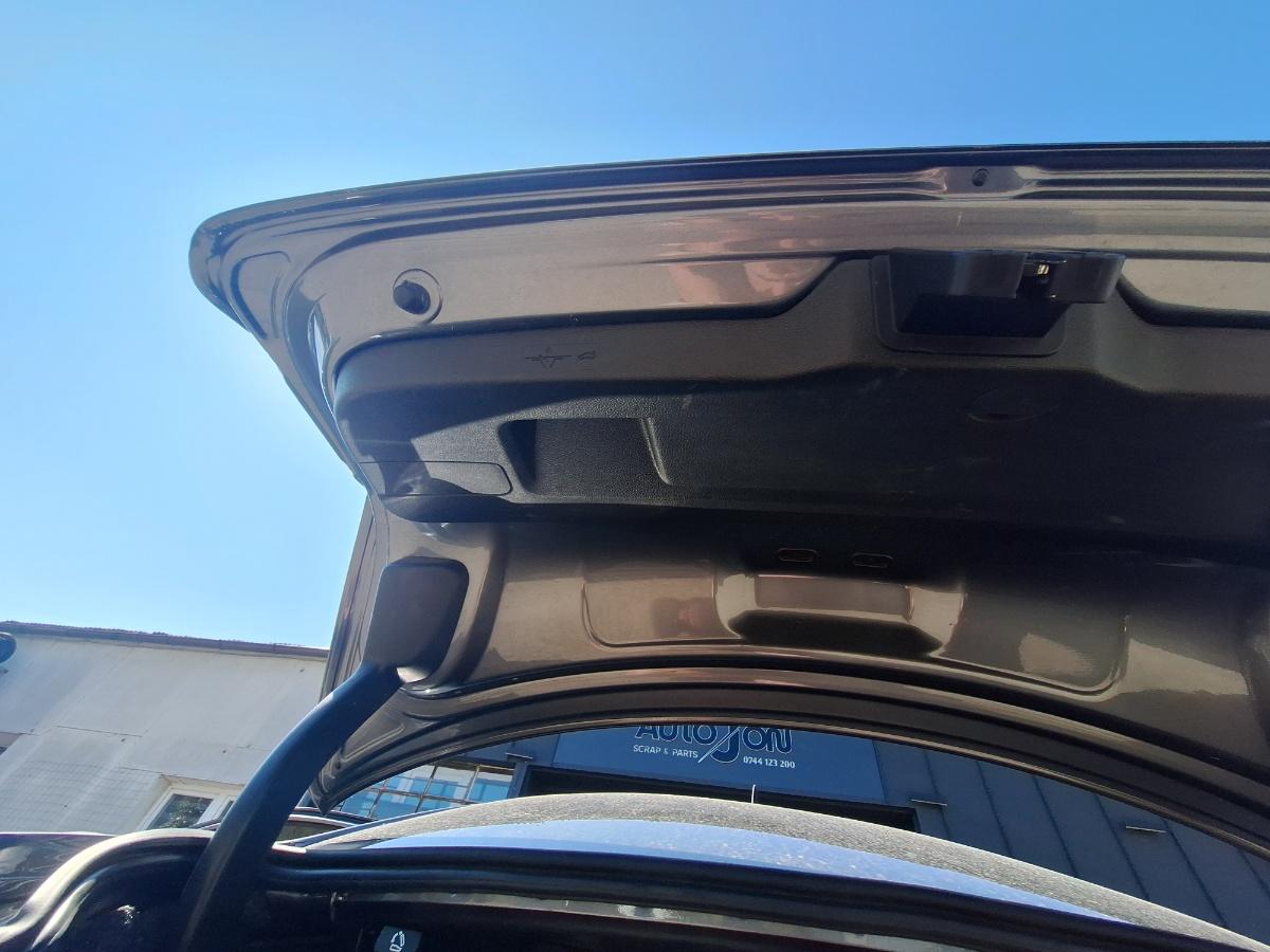 Capitonaj hayon VOLKSWAGEN JETTA VI 162/163 2010 - 2018 2.0 TDI CLCA, CUUA 5C6867605B