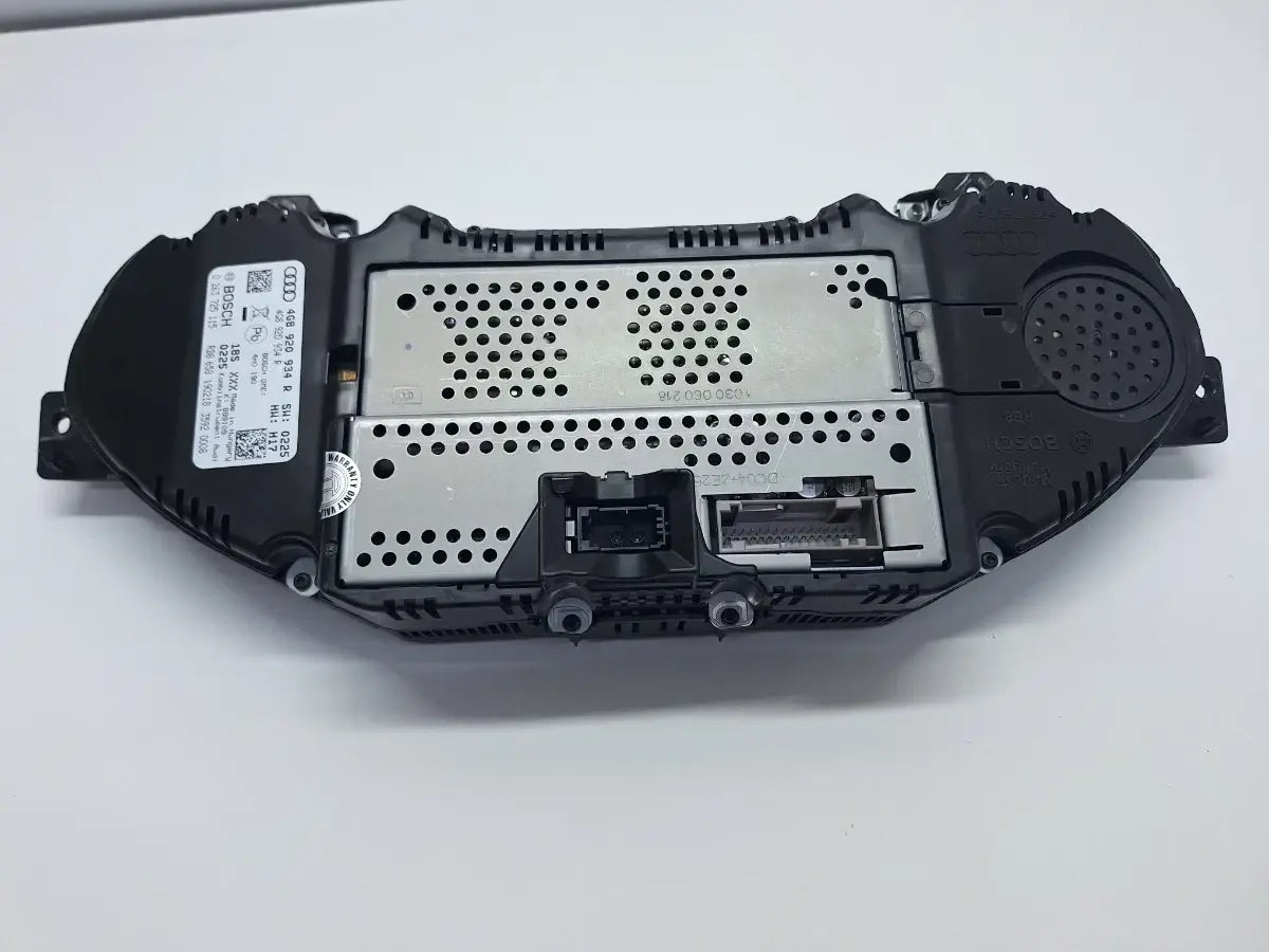 Vitezometru (indicatoare de bord) AUDI A6 IV Avant 4G5, C7, 4GD 2011 - 2018 2.0 TDI CSUD, DDCB 4G8920934R