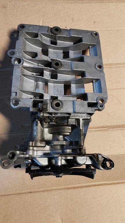 POMPA ULEI N47 BMW E81 E87 E88 E82 E90 E91 E92 E93 E60 E61 E84 E83 11417810451 7810451 11417798014 7798014