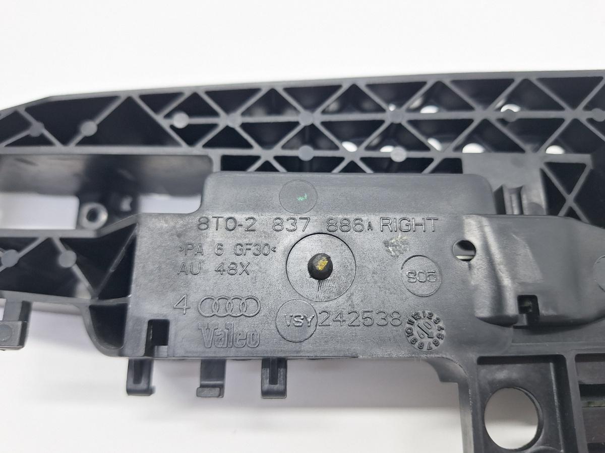 Maner/suport exterior portiera spate dreapta spate AUDI A4 IV Avant 8K5, B8 2007 - 2015 2.0 TDI CAGA, CJCA, CMEA, CMFA VAG 8T0837886A