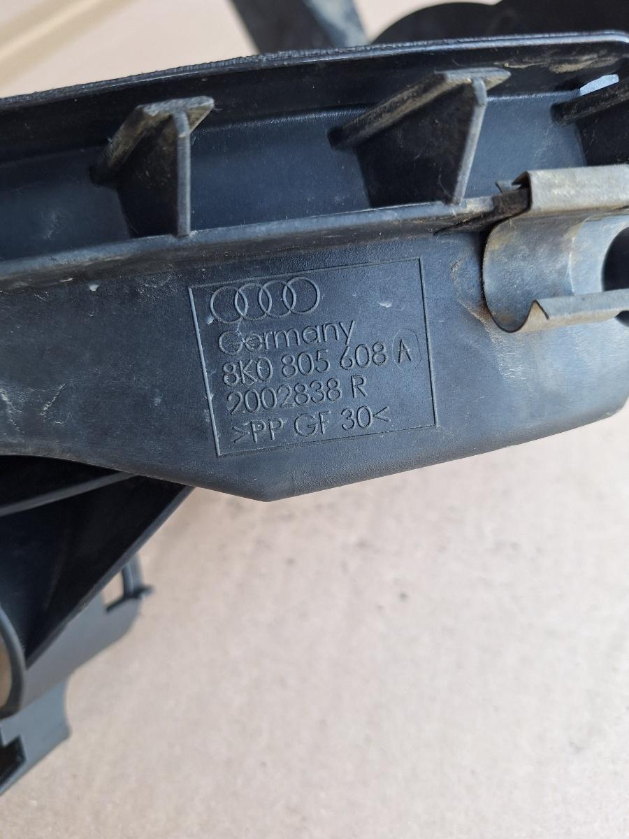 Suport de montare far dreapta AUDI A4 IV Avant 8K5, B8 2007 - 2015 2.0 TDI CAGA, CJCA, CMEA, CMFA 8K0805608A