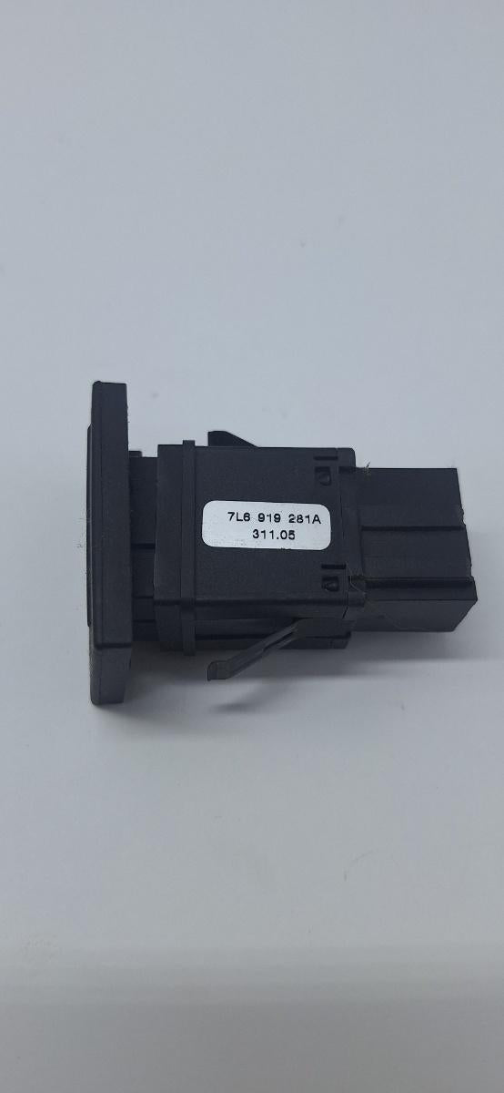 Comutator senzor de parcare (PDC) VOLKSWAGEN TOUAREG 7LA, 7L6, 7L7 2002 - 2013 3.0 V6 TDI BKS, CATA 7L6919281A