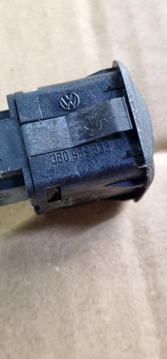 Buton deschidere usita rezervor VOLKSWAGEN GOLF IV Variant 1J5 1999 - 2006 1.9 TDI ATD, AXR 3B0959833A