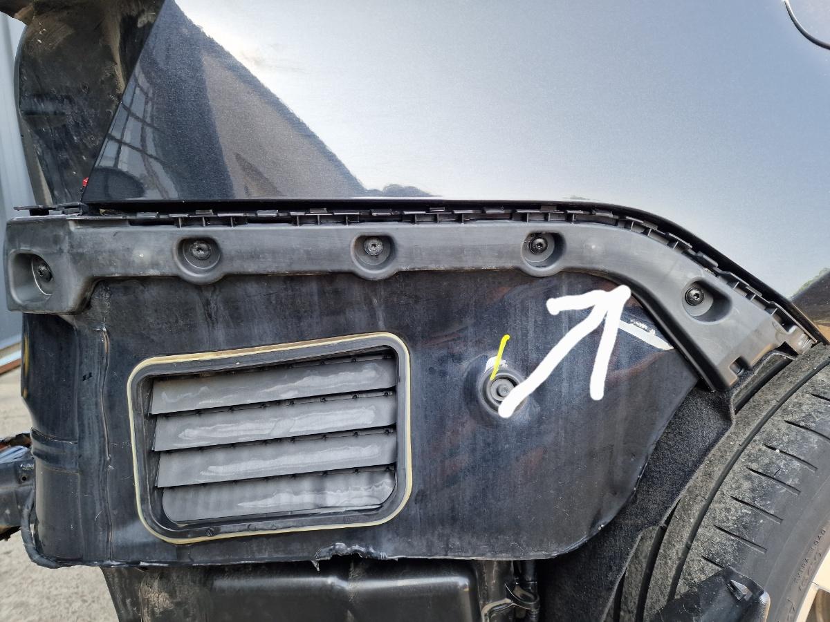 Suport bara de protectie dreapta spate SKODA OCTAVIA III 5E3, NL3, NR3 2012 -> 2.0 TDI CKFC, CRMB, CYKA, DFFA 5E5807394B