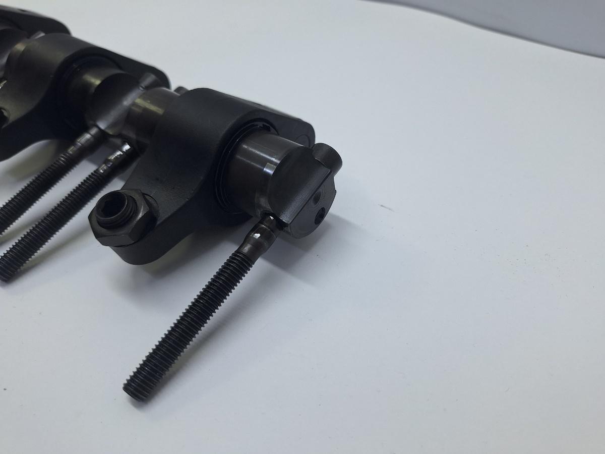 Rampa culbutori VOLKSWAGEN TOUAREG 7LA, 7L6, 7L7 2002 - 2013 2.5 R5 TDI BAC, BPE 070109527B