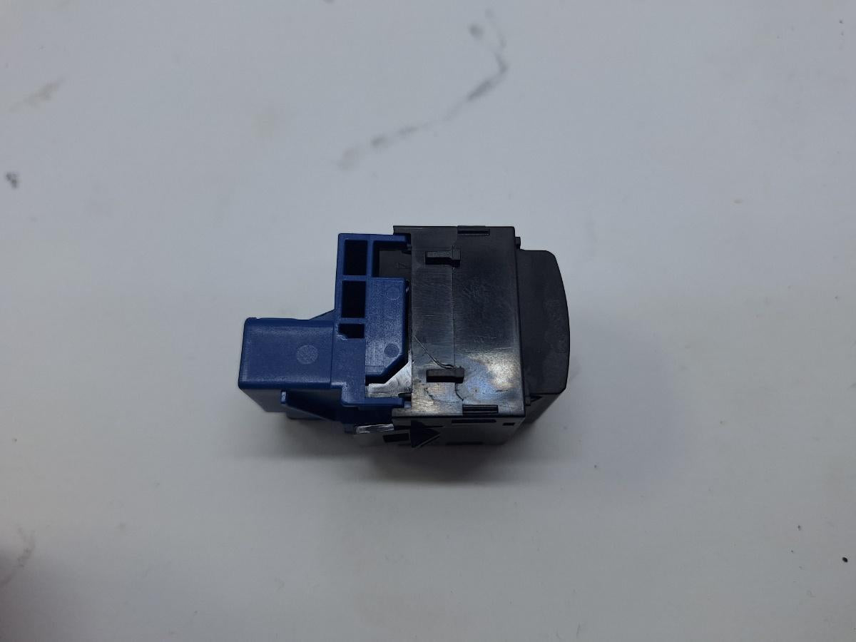 Comutator reglaj nivel faruri TOYOTA COROLLA _E21_ 2018 -> 1.8 Hybrid 2ZR-FXE 8415202160