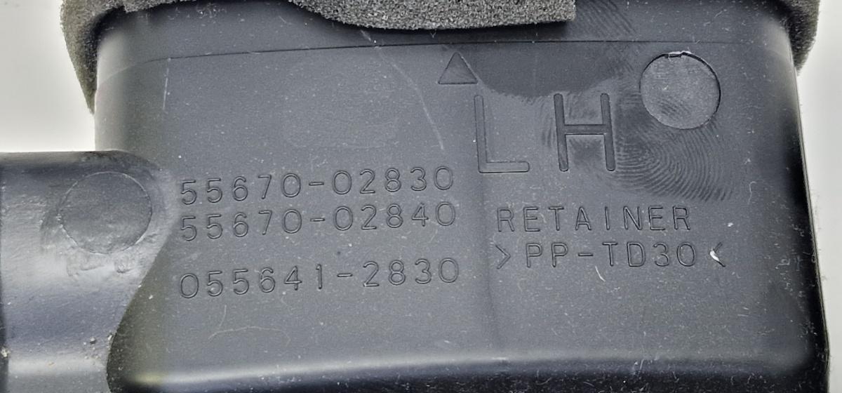 Grila de ventilatie bord centrala TOYOTA COROLLA _E21_ 2018 -> 1.8 Hybrid 2ZR-FXE 5567002830