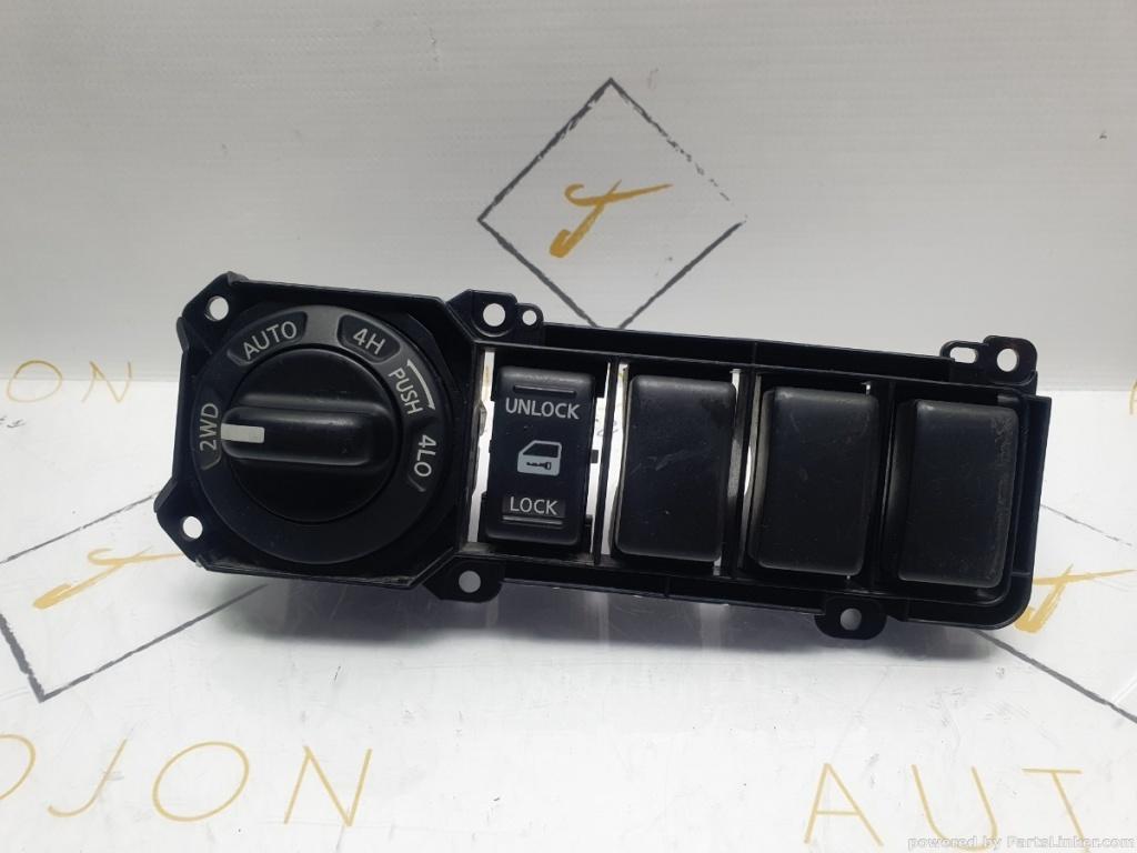 Buton reglaj tractiune NISSAN PATHFINDER II R50 1995 - 2005 061B54 VP5NFX