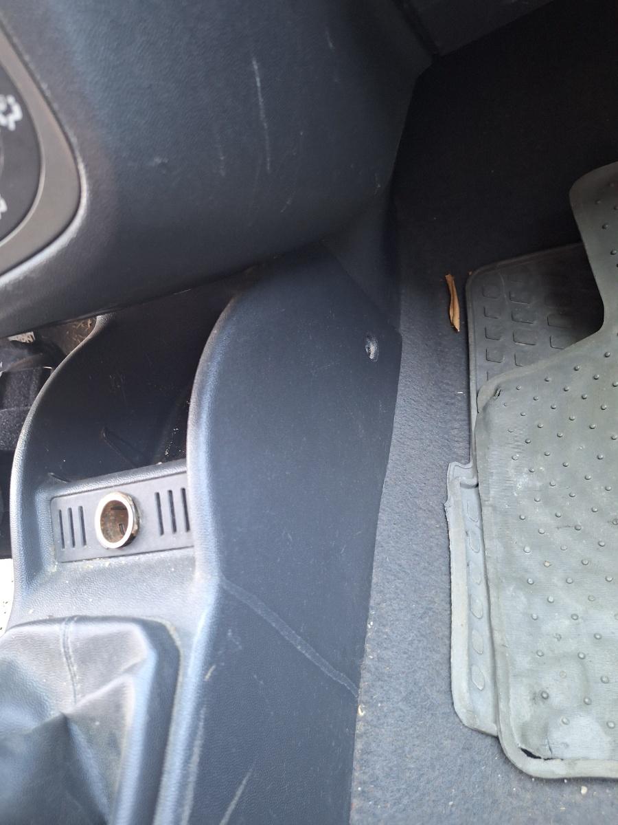 Consola centrala OPEL CORSA C F08, F68, X01 2000 - 2009 1.3 CDTI Z 13 DT