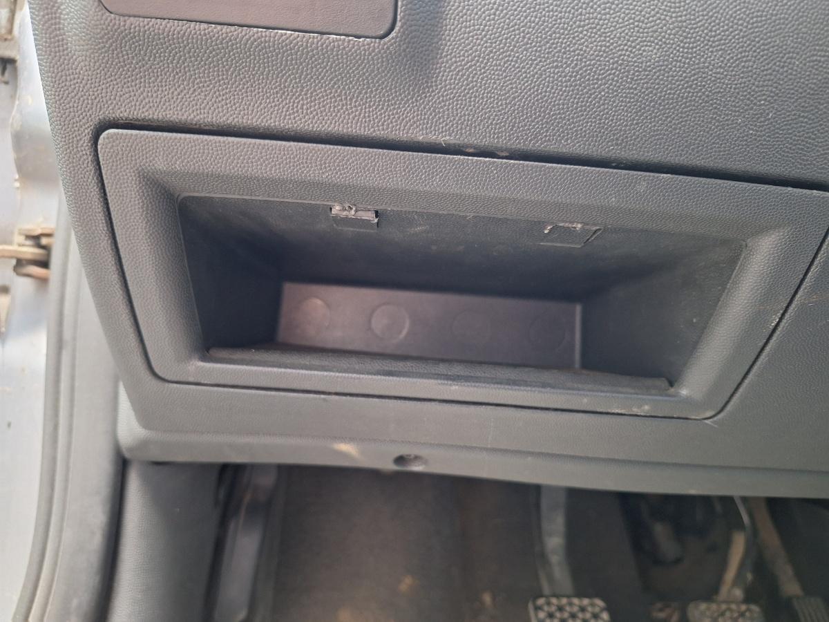 Interior sertar consola centrala OPEL CORSA C F08, F68, X01 2000 - 2009 1.3 CDTI Z 13 DT