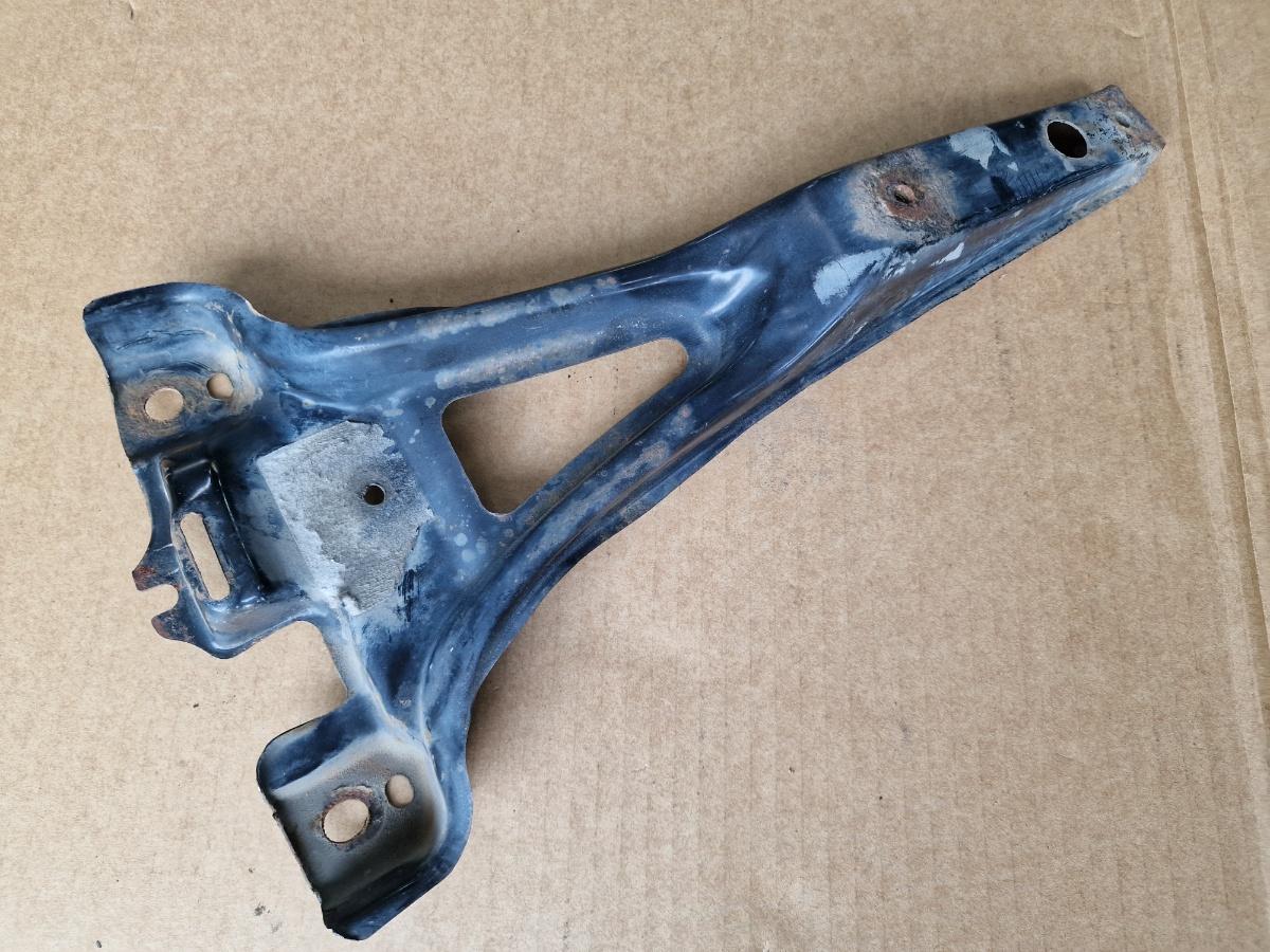 Intaritura broasca capota VOLKSWAGEN GOLF IV Variant 1J5 1999 - 2006 1.9 TDI ATD, AXR 1J0805567