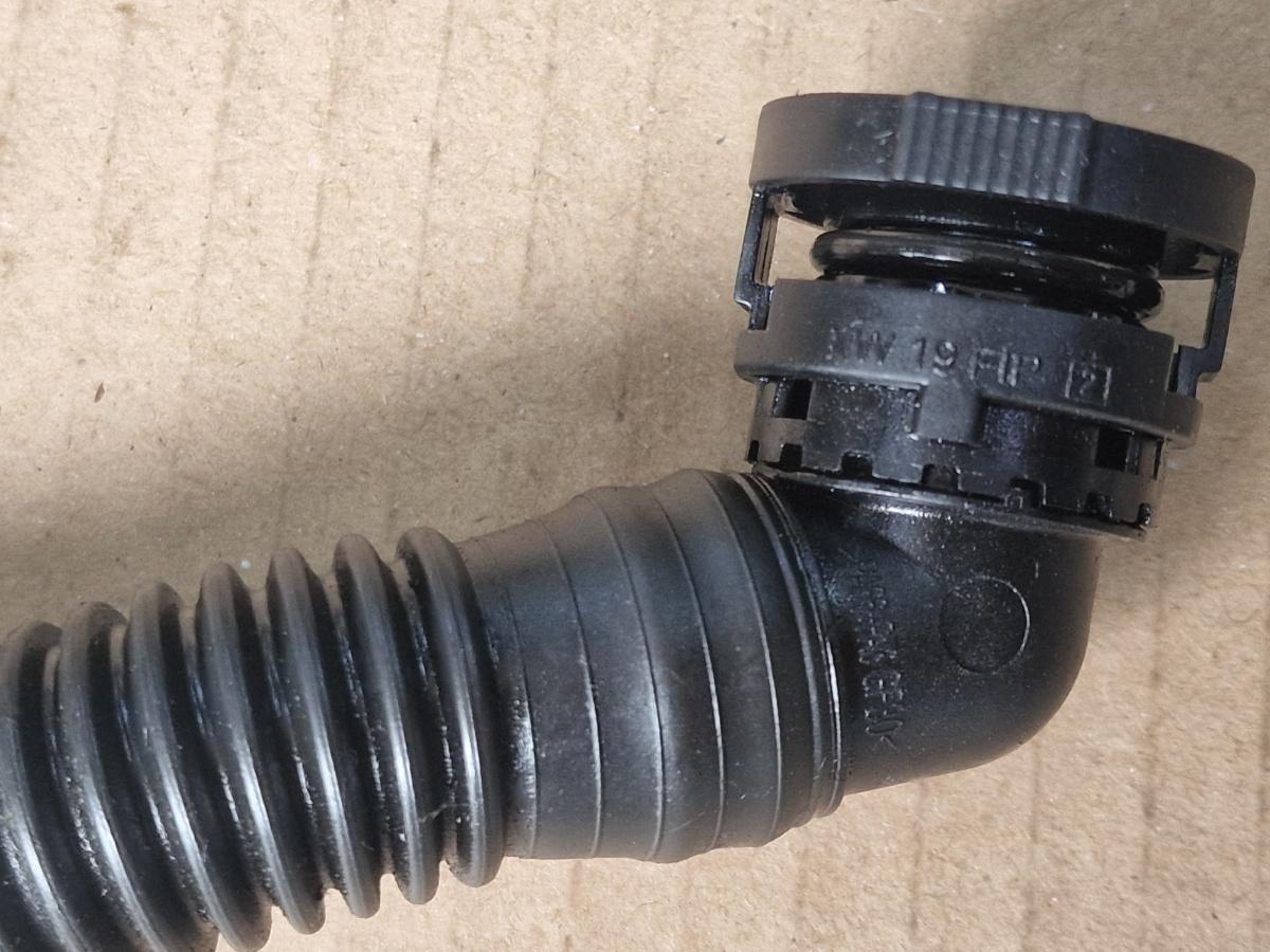 Tubulatura admisie recirculre aer turbo VOLKSWAGEN JETTA VI 162/163 2010 - 2018 2.0 TDI CLCA, CUUA