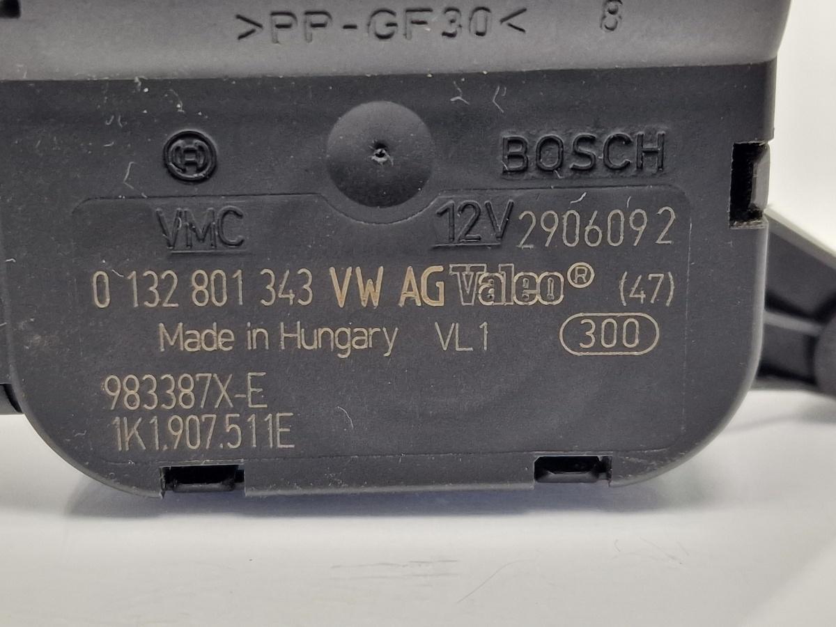 Motoras aeroterma V107 VOLKSWAGEN GOLF VI 5K1 2008 - 2013 2.0 TDI CBDC, CLCA BOSCH 0132801343 1K1907511E