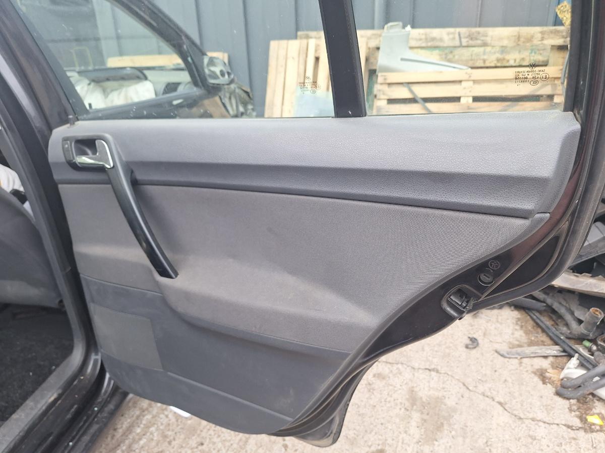 Tapiterie panou portiera dreapta spate VOLKSWAGEN POLO SEDAN 9N_ 2001 - 2012