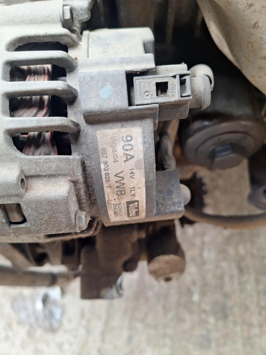 Alternator VOLKSWAGEN POLO 9N_ 2001 - 2012 1.4 16V AUA, BBY, BKY 037903025T