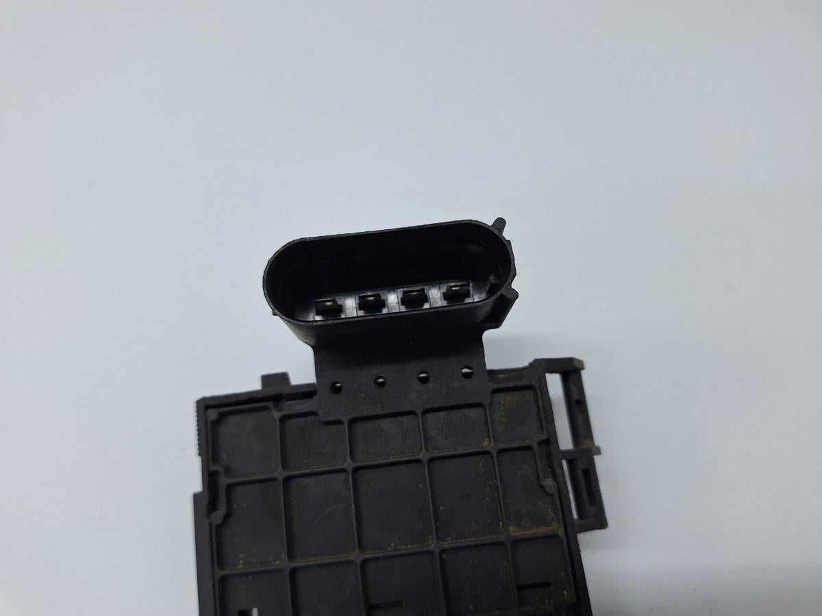Panou sigurante VOLKSWAGEN GOLF IV 1J1 1997 - 2007 1J0937617A