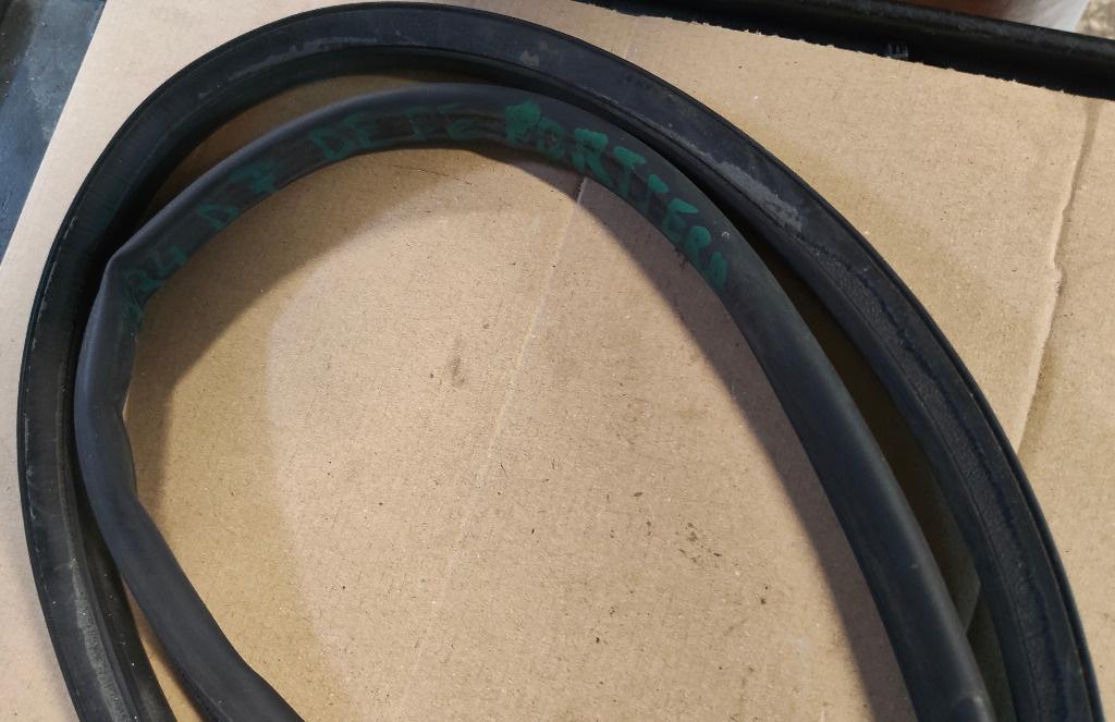 CHEDER PORTIERA STANGA/DREAPTA FATA BMW F34 Seria 3 51767289924 7289924 2012-2021