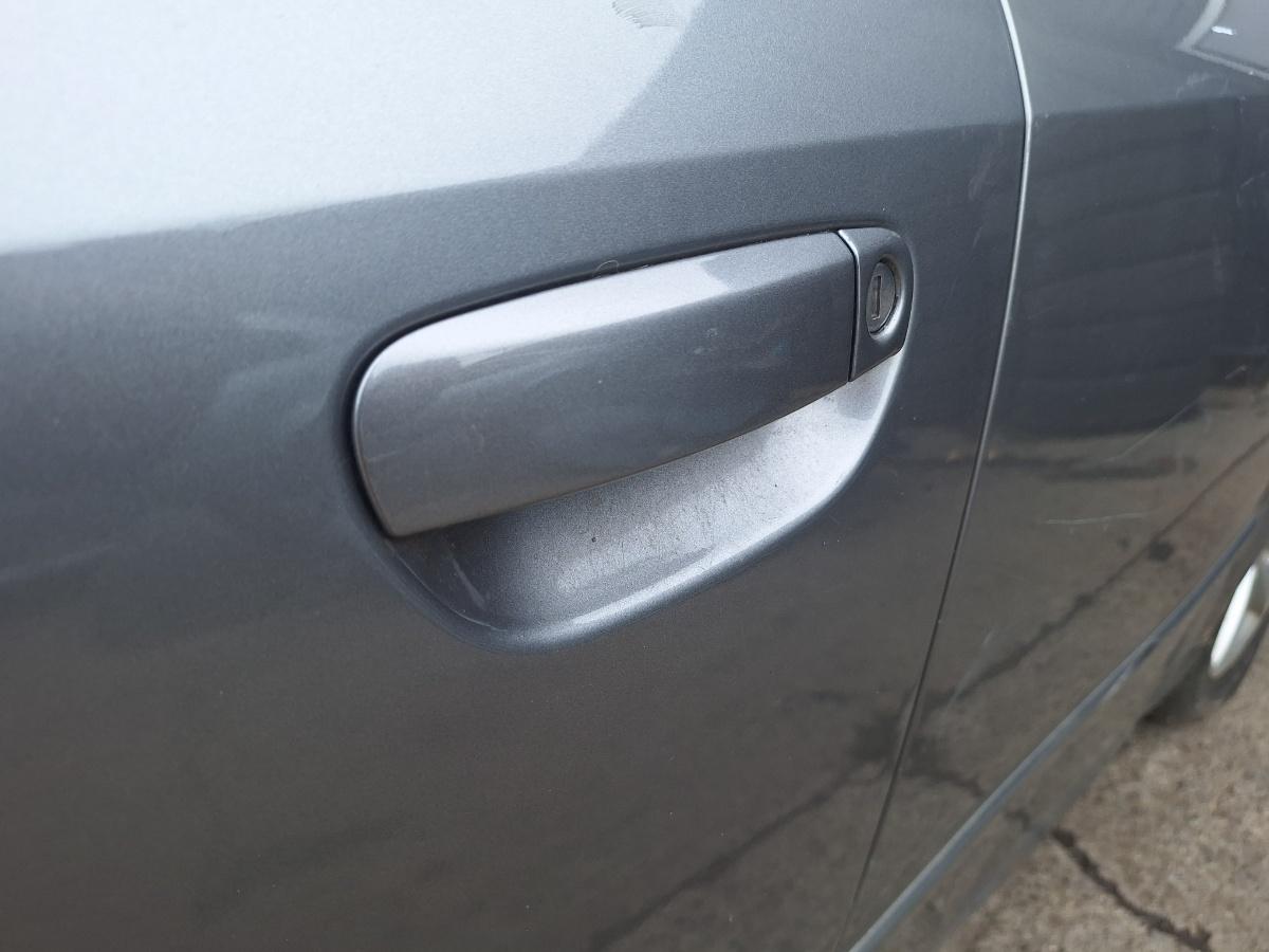Maner exterior portiera fata stanga AUDI A4 II 8E2, B6 2000 - 2005 1.9 TDI AVB 8E1837207