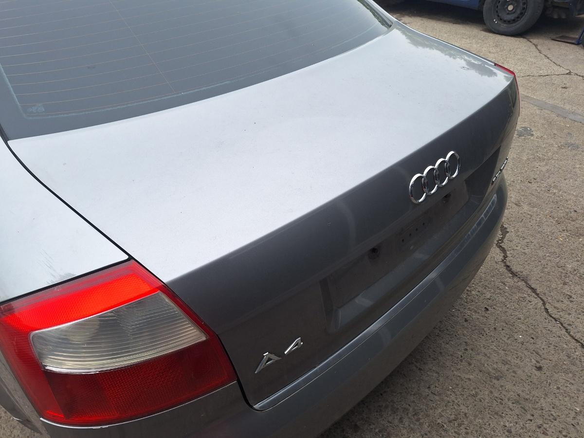 Capota Portbagaj AUDI A4 II 8E2, B6 2000 - 2005 1.9 TDI AVB 8E5827023D