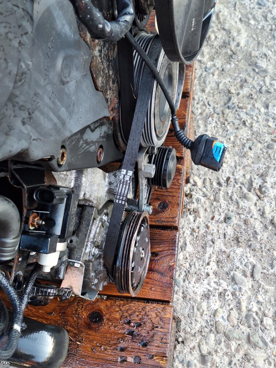 Motor complet cu anexe 1.9 TDI AVB AUDI A4 II 8E2, B6 2000 - 2005
