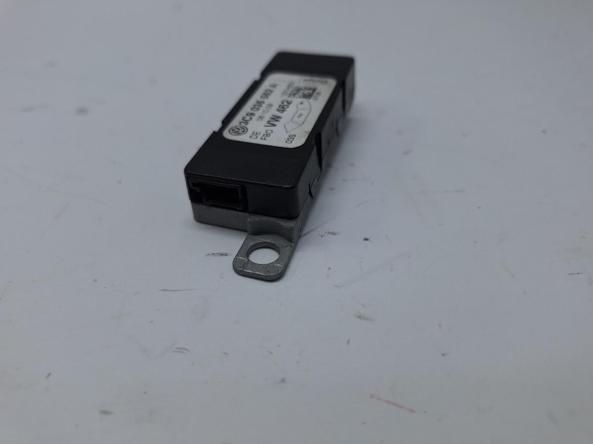 Antena GPS VOLKSWAGEN PASSAT Variant 3C5 2005 - 2011 2.0 TDI CBDC 3C9035552A