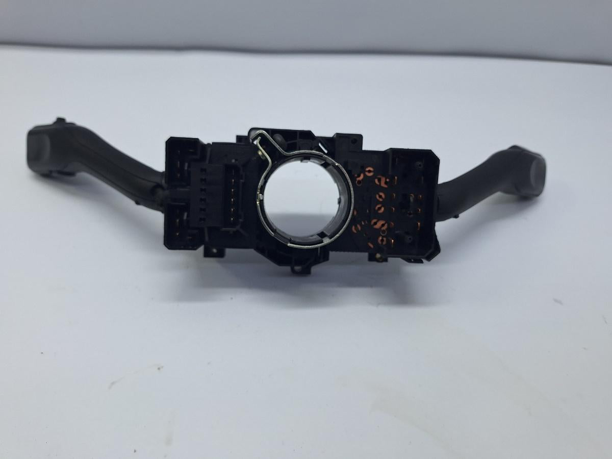 Maneta actionare stergatoare VOLKSWAGEN GOLF IV 1J1 1997 - 2007, VOLKSWAGEN GOLF IV Variant 1J5 1999 - 2006 1.9 TDI ATD, AXR 8L0953513G 4B0953503H