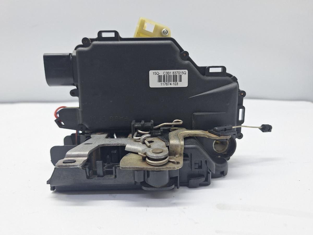 Broasca usa stanga fata VOLKSWAGEN GOLF IV Variant 1J5 1999 - 2006 1.9 TDI ATD, AXR 3B1837015Q