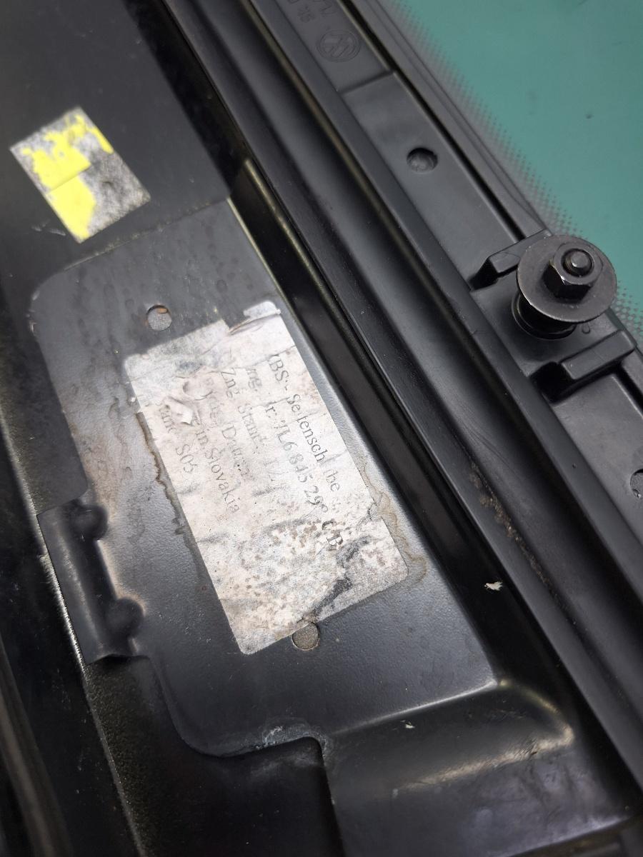 Geam lateral spate dreapta VOLKSWAGEN TOUAREG 7LA, 7L6, 7L7 2002 - 2013 3.0 V6 TDI BKS, CATA SAINT-GOBAIN 43R-00069 7L6845298CB