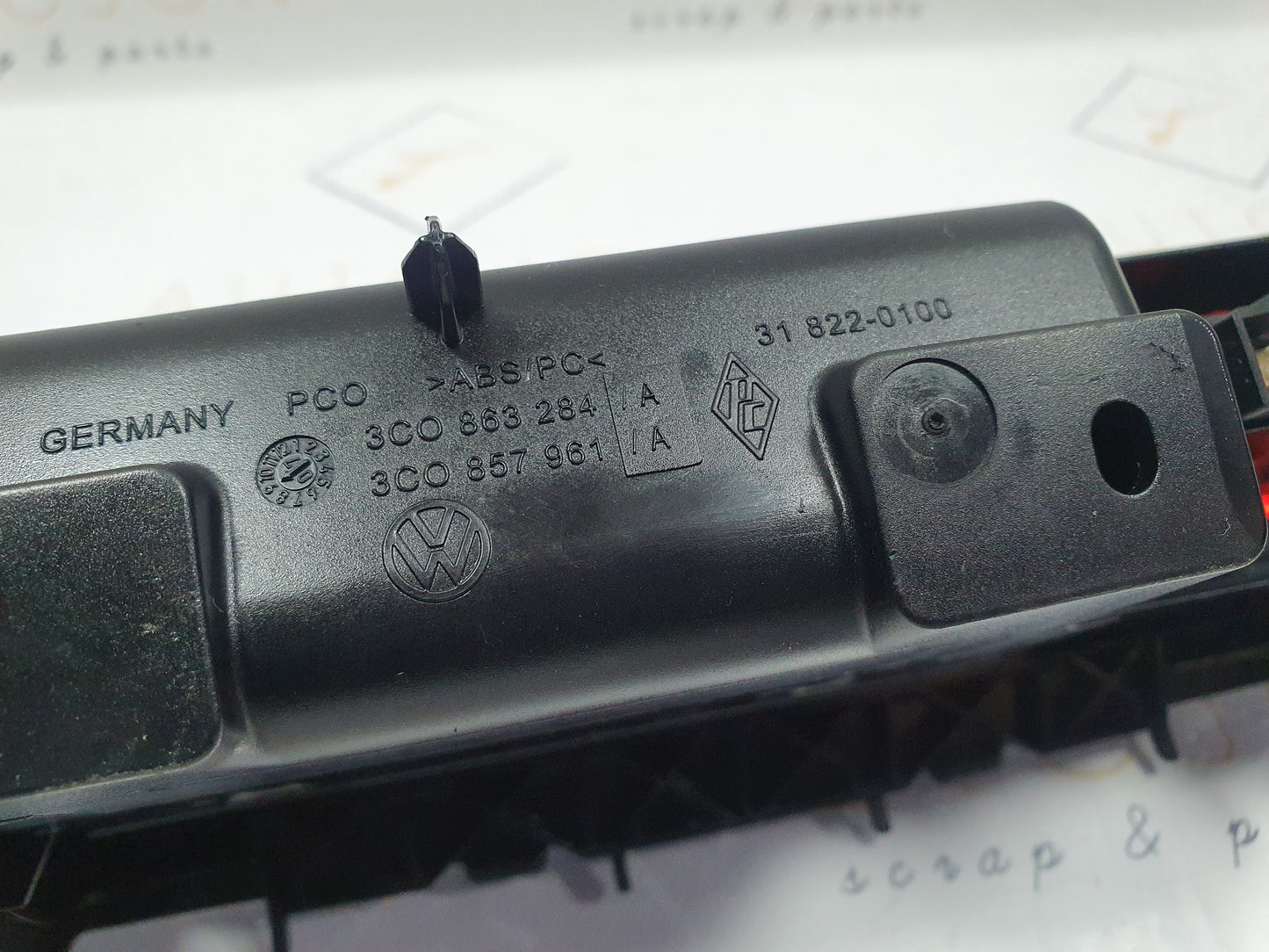 Scrumiera Volkswagen Passat B6 (3C5) Kombi 2.0 TDI BMP 2007