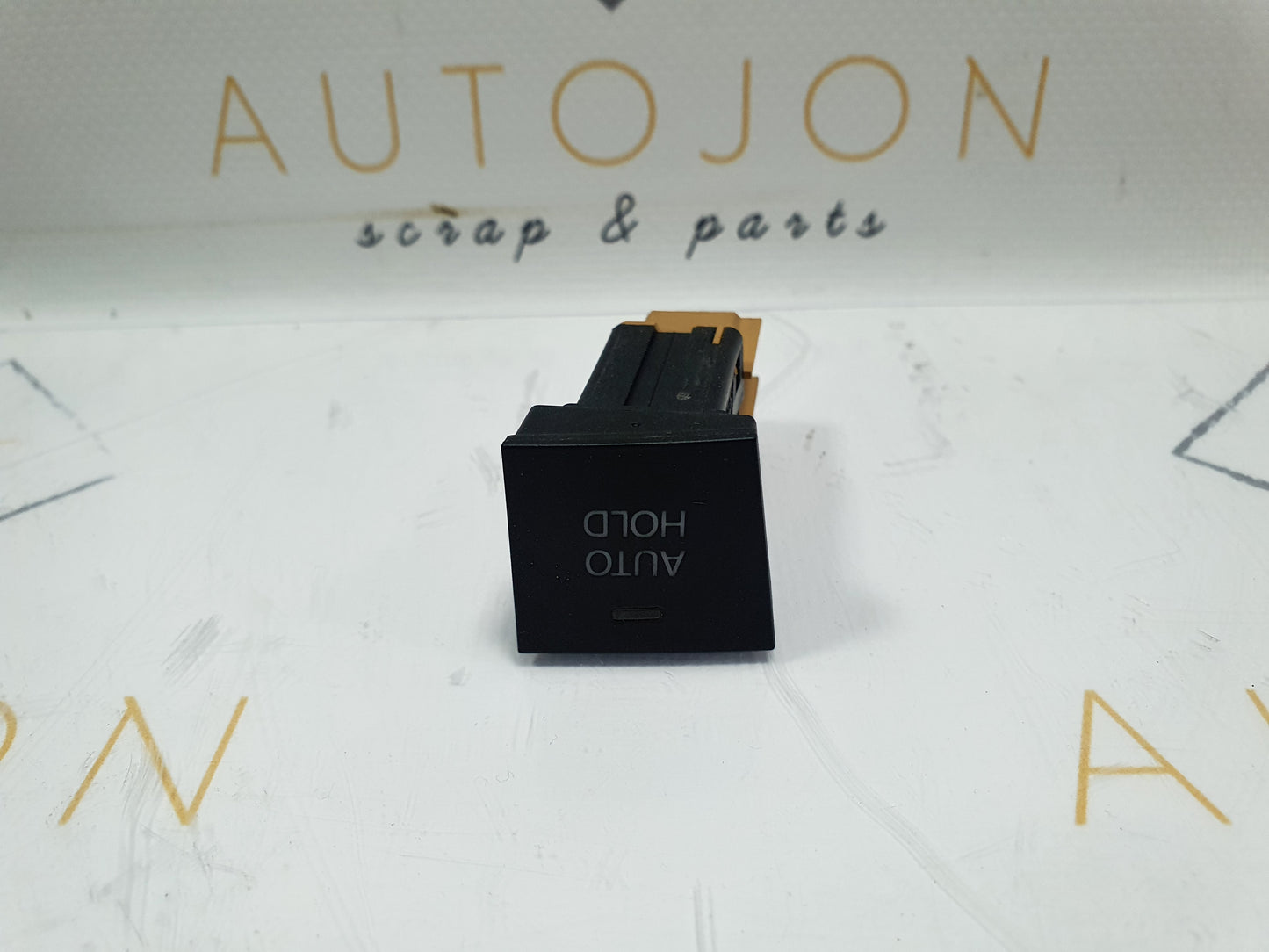 Buton AUTO HOLD Volkswagen Passat B6 (3C5) Kombi 2.0 TDI BMP 2007