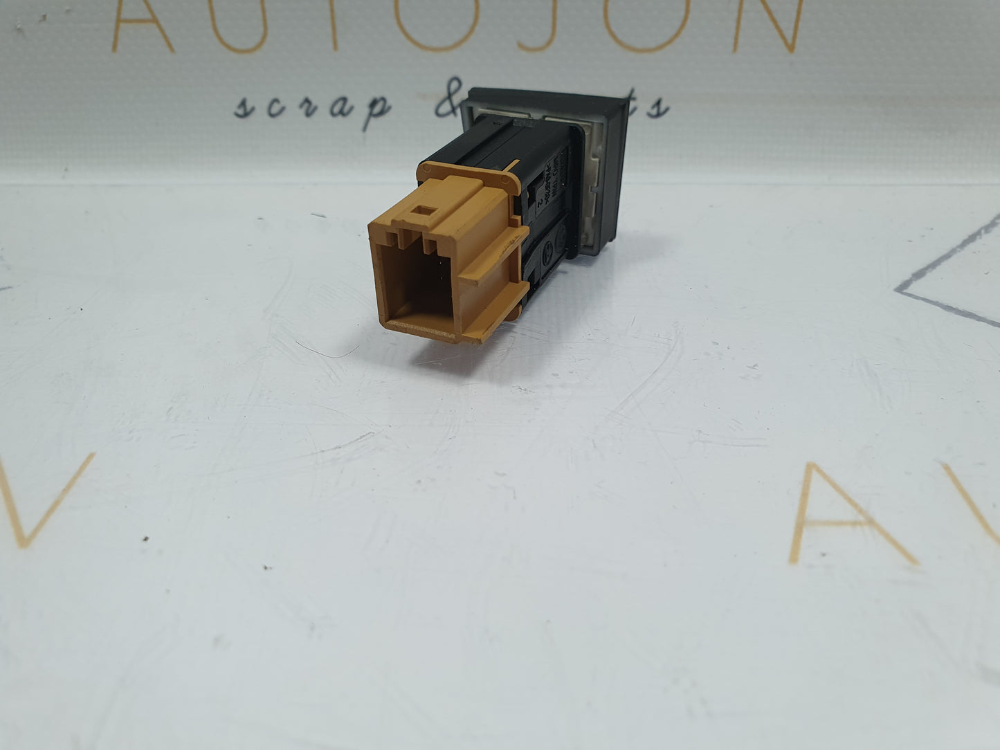 Buton Park Assist Volkswagen Passat B6 (3C5) Kombi 2.0 TDI BMP 2007