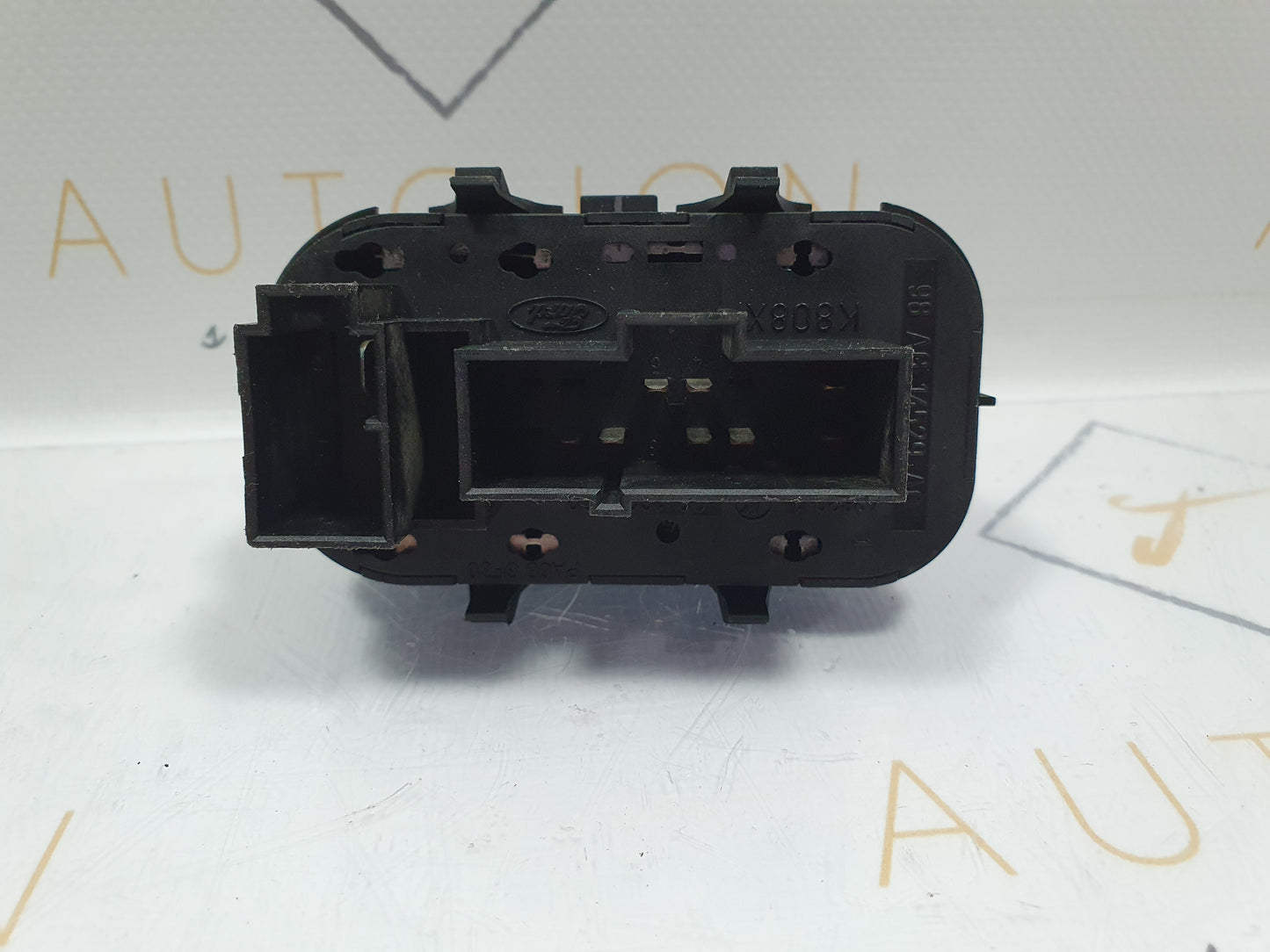 Butoane geamuri electrice Ford Focus (DAW, DBW) 1.6 16V 2000