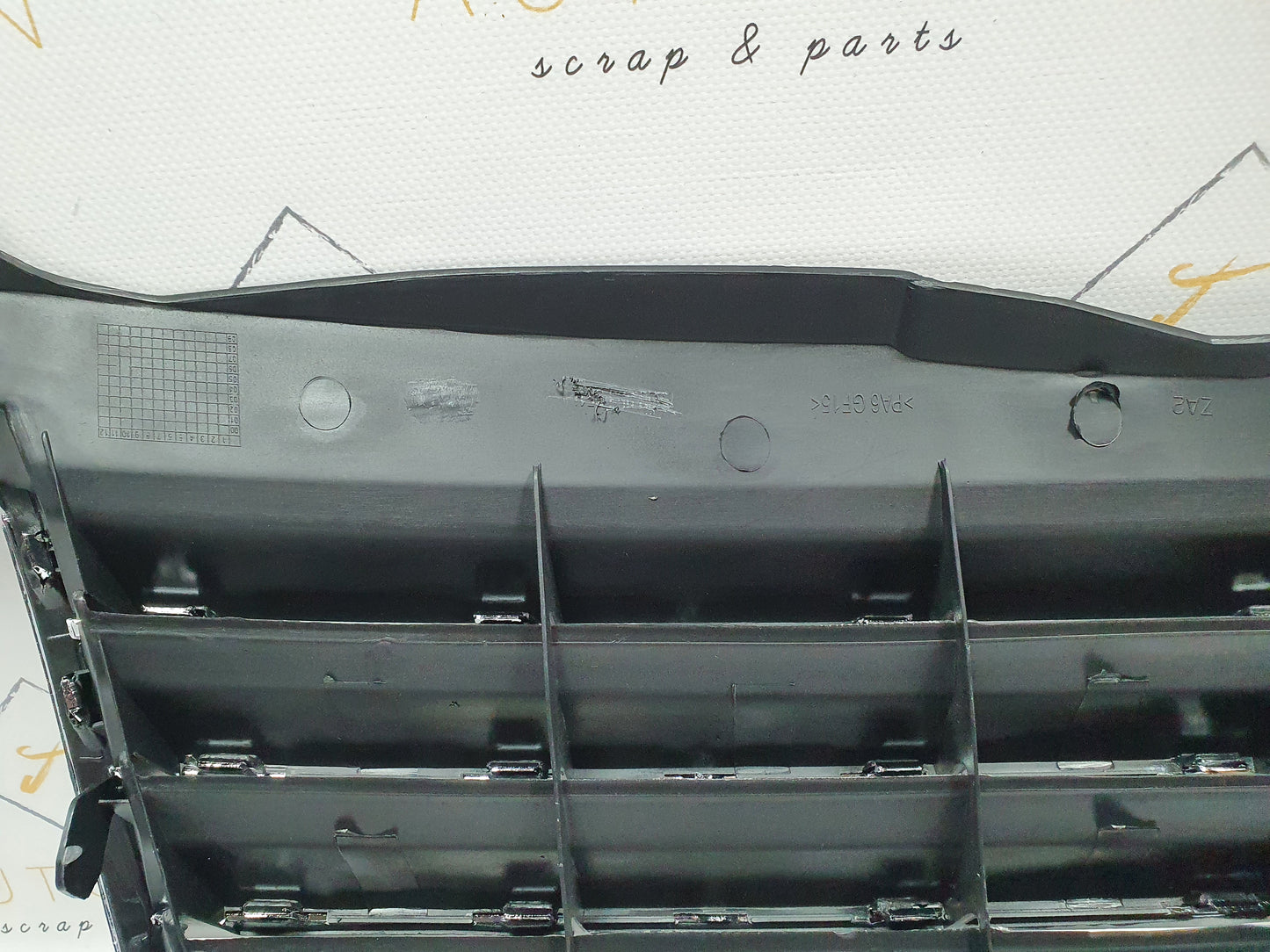 Grila radiatoare Volkswagen Passat B5.5 (3B3) Sedan 1.9 TDI 2003