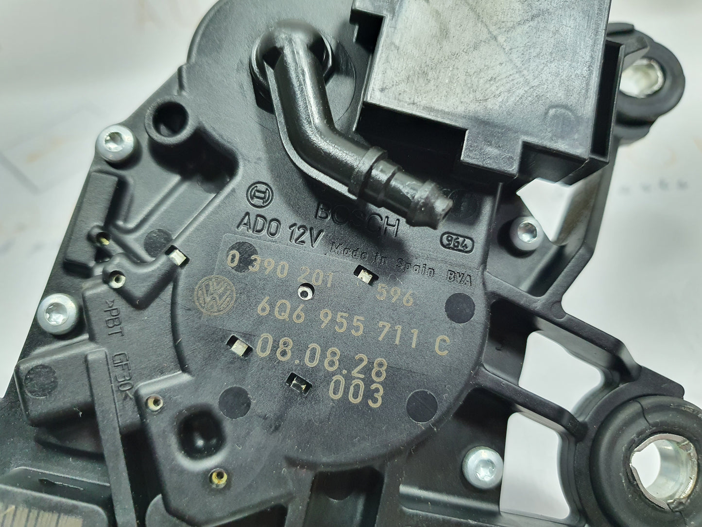 Motoras stergator luneta Volkswagen Polo (9N3) Hatchback 1.2 BZG 2009