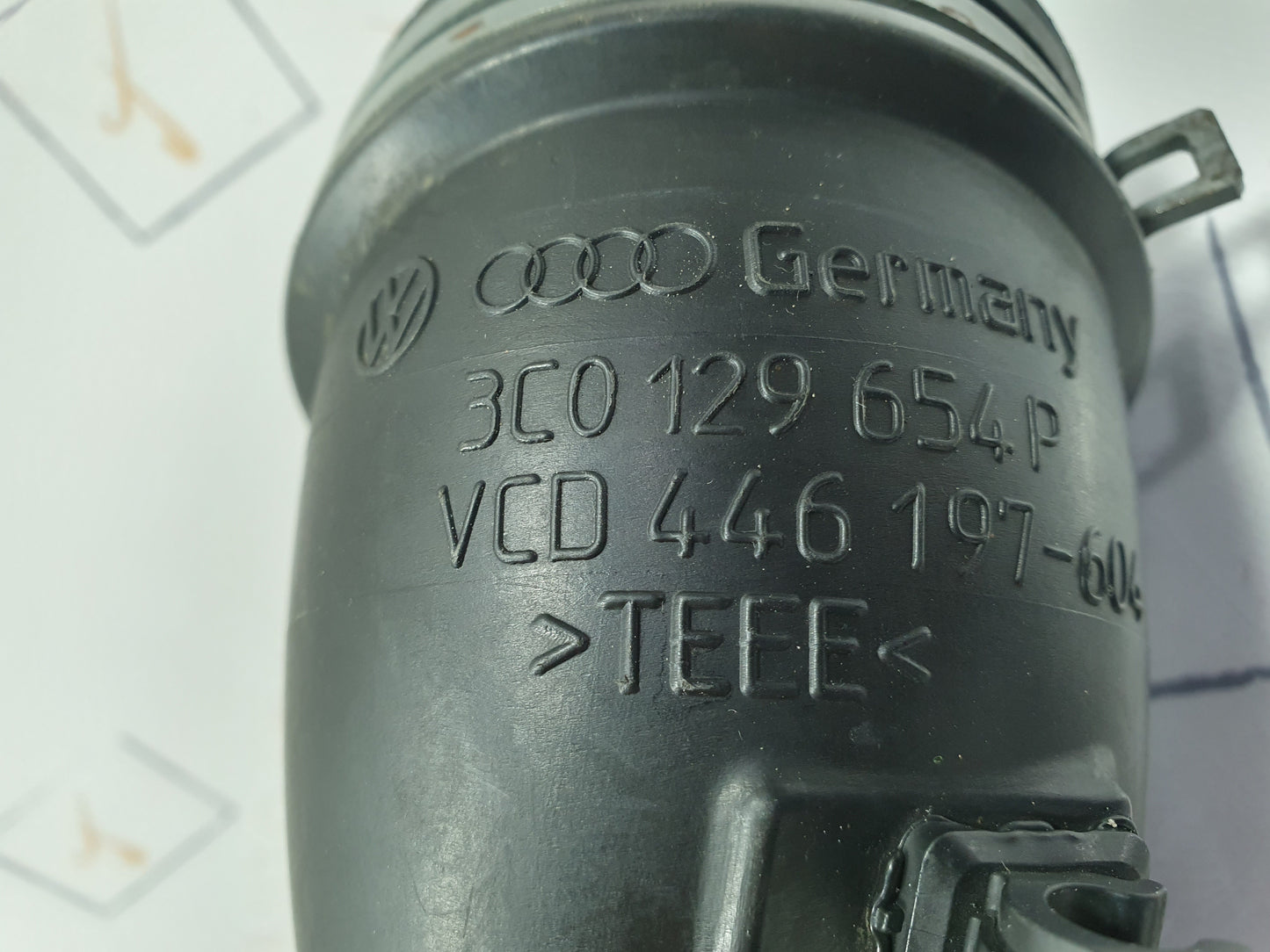 Conducta admisie aer Volkswagen Passat (3C5) Variant 2.0 TDI BMP 2007