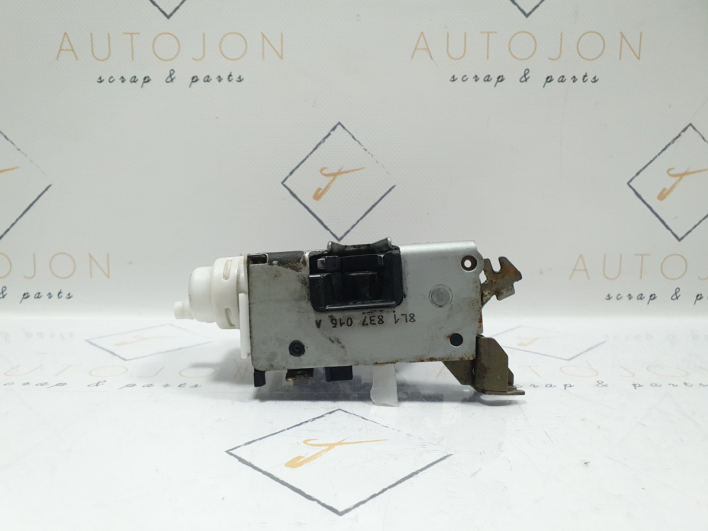 Broasca usa dreapta fata Audi A3 (8L1) 1.6 b AVU 2001