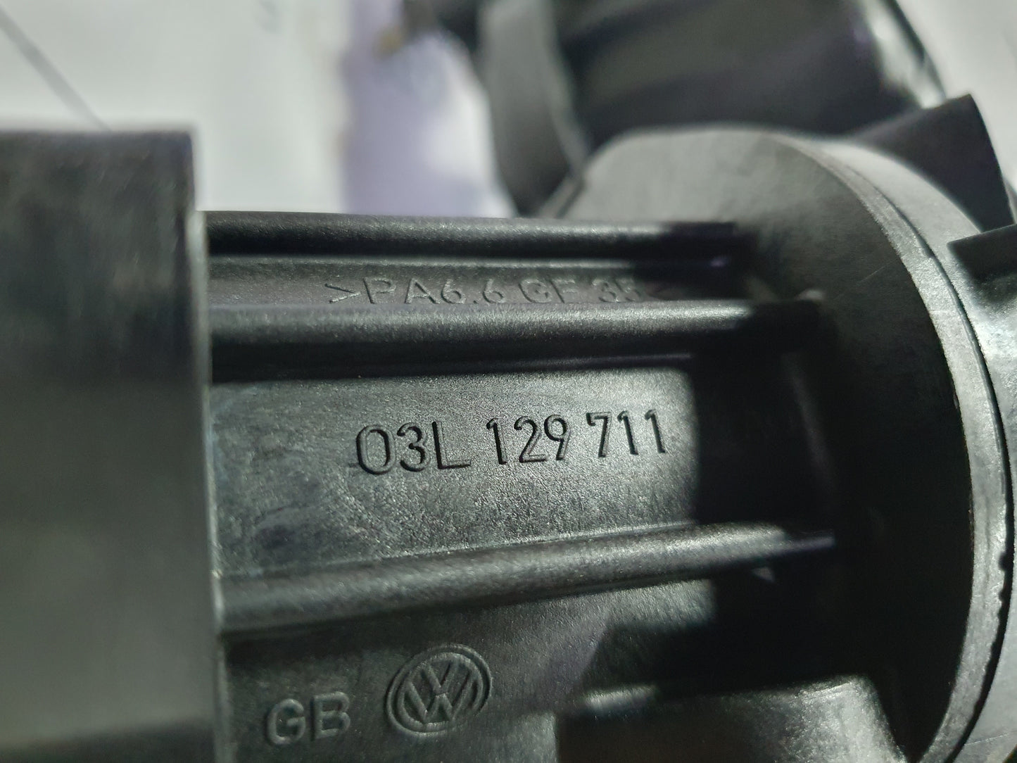 Galerie admisie aer cu clapete Volkswagen Jetta (1K2) Berlina 1.6 TDI CAYC 2010