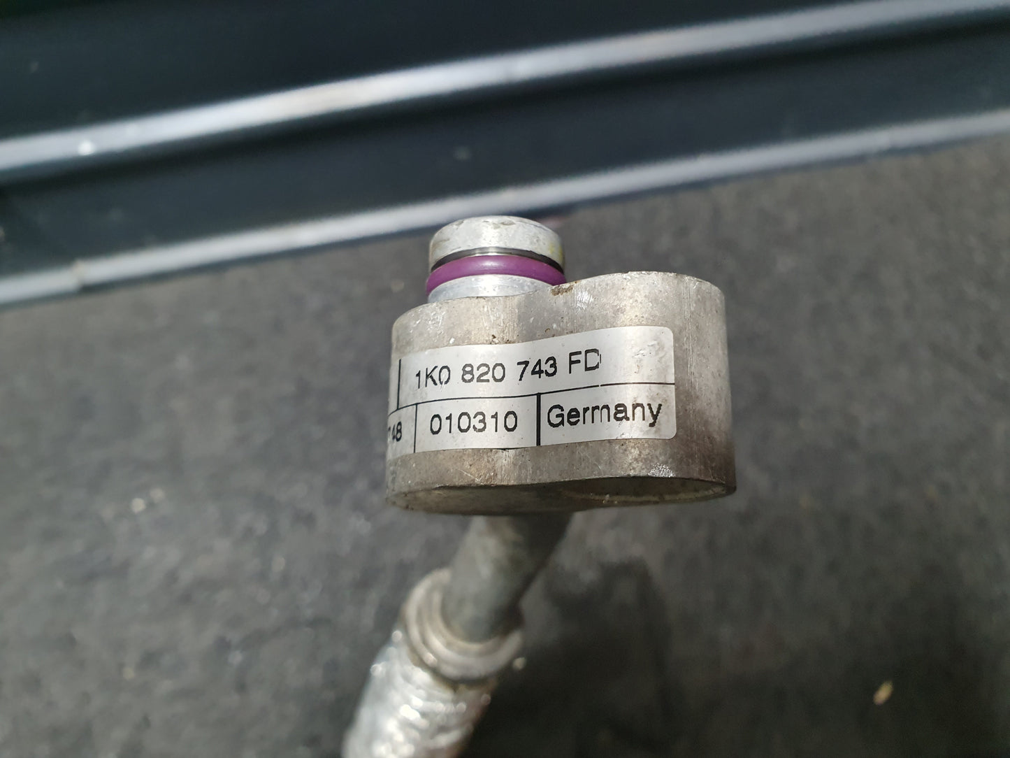 Conducta AC joasa presiune Volkswagen Jetta (1K2) Berlina 1.6 TDI CAYC 2010