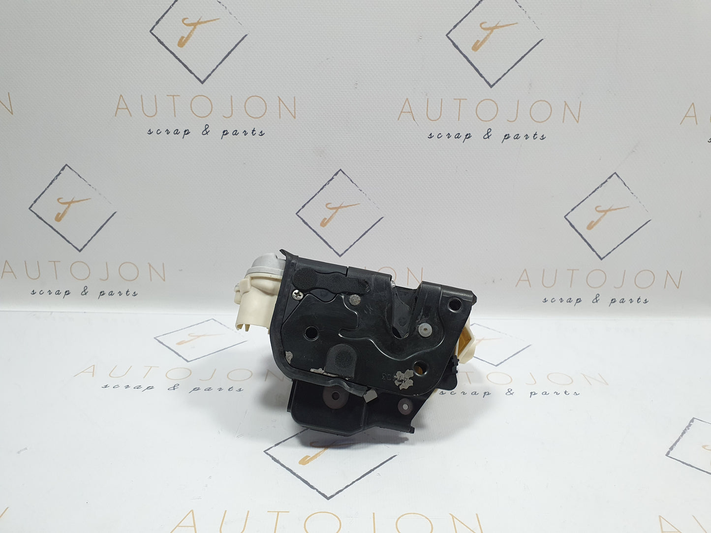 Broasca usa stanga fata Audi A6 C6 (4F2) Sedan 3.0 TDI BMK 2005