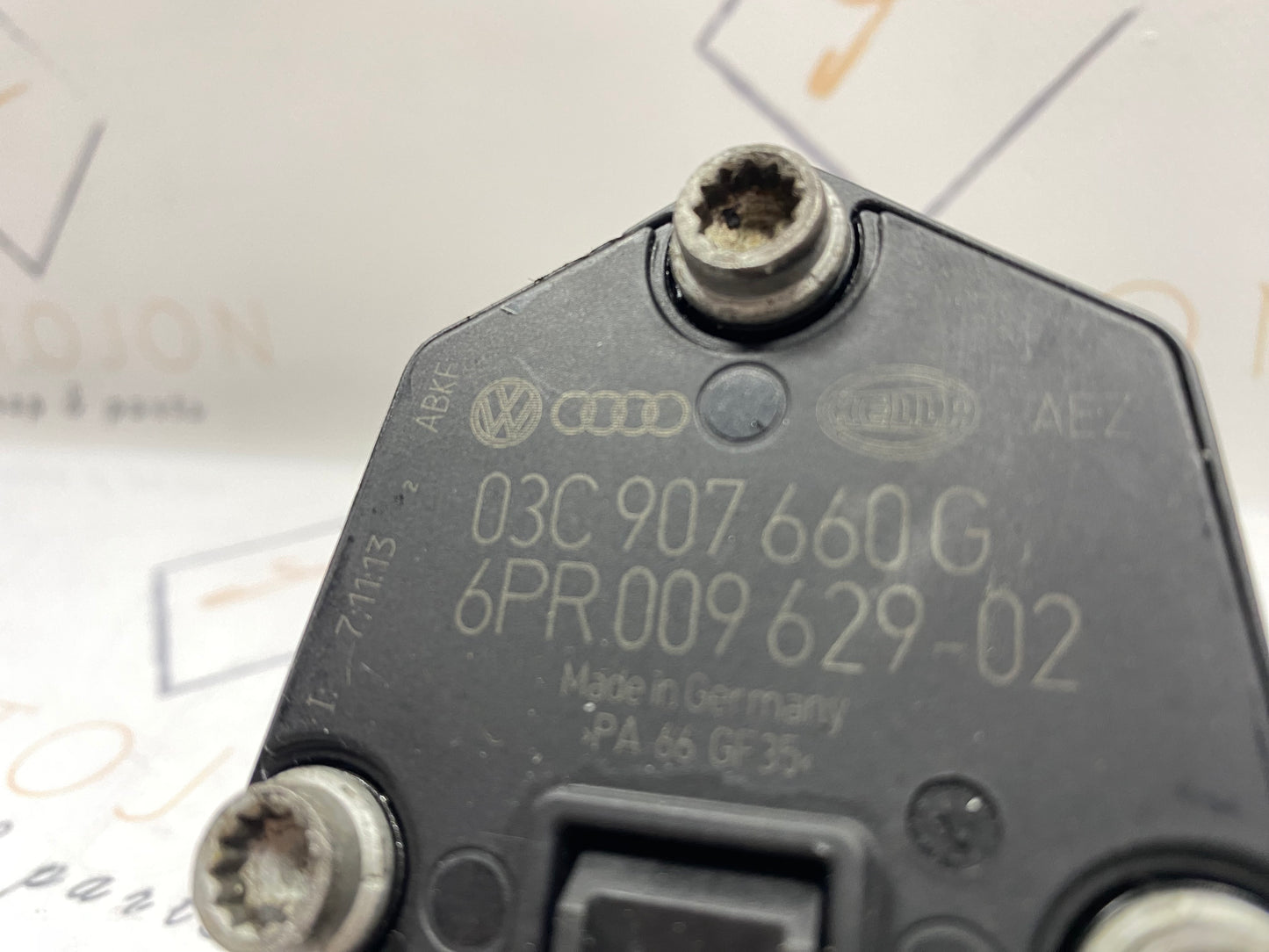 Senzor nivel ulei Volkswagen Passat B8 (3G5) Variant 2.0 TDI CRLB DSG 2015