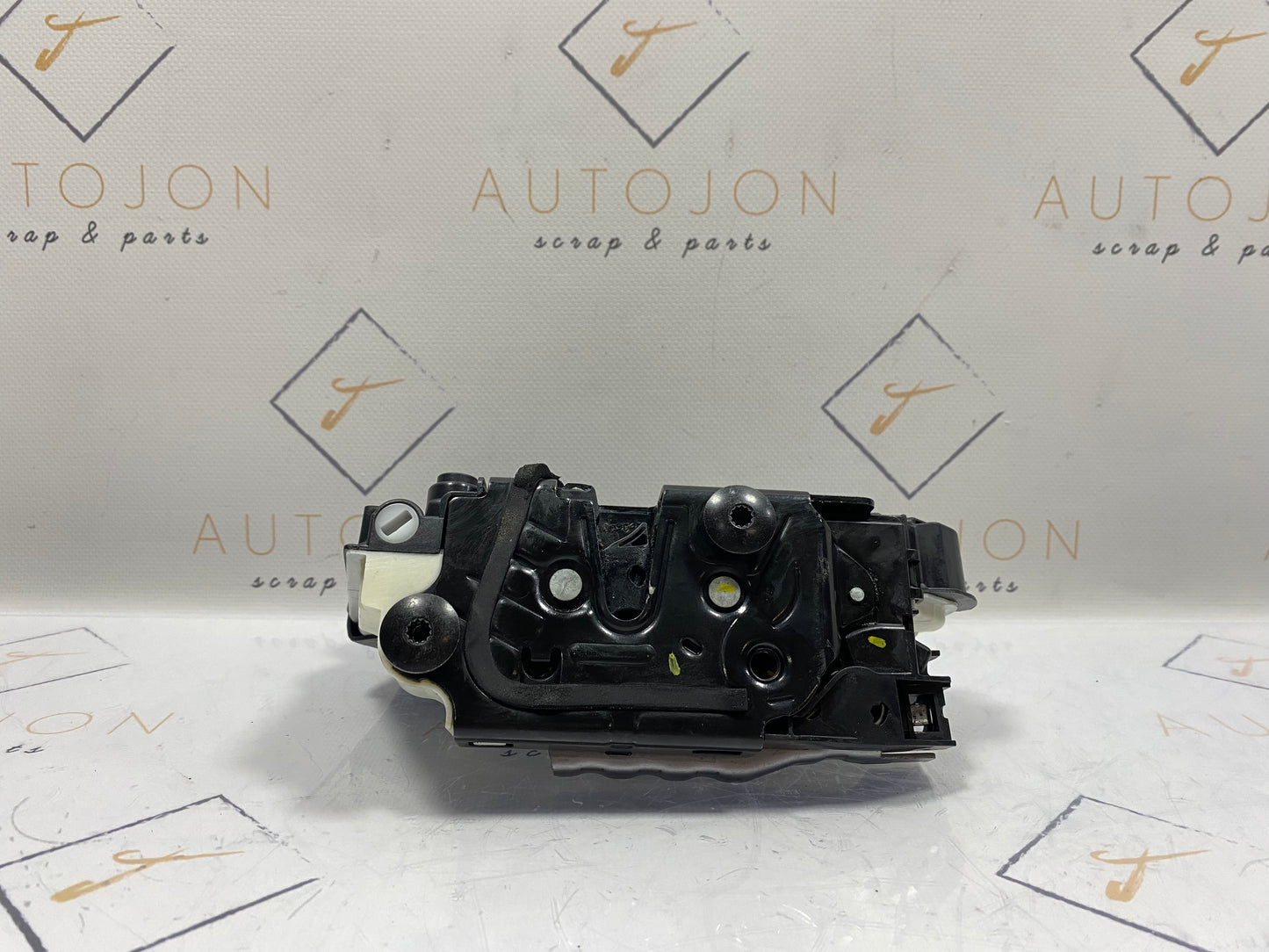 Broasca usa stanga spate Volkswagen Passat B8 (3G5) Variant 2.0 TDI CRLB DSG 2015