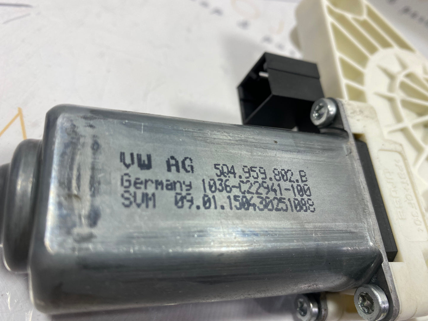 Motoras macara dreapta fata Volkswagen Passat B8 (3G5) Variant 2.0 TDI CRLB DSG 2015