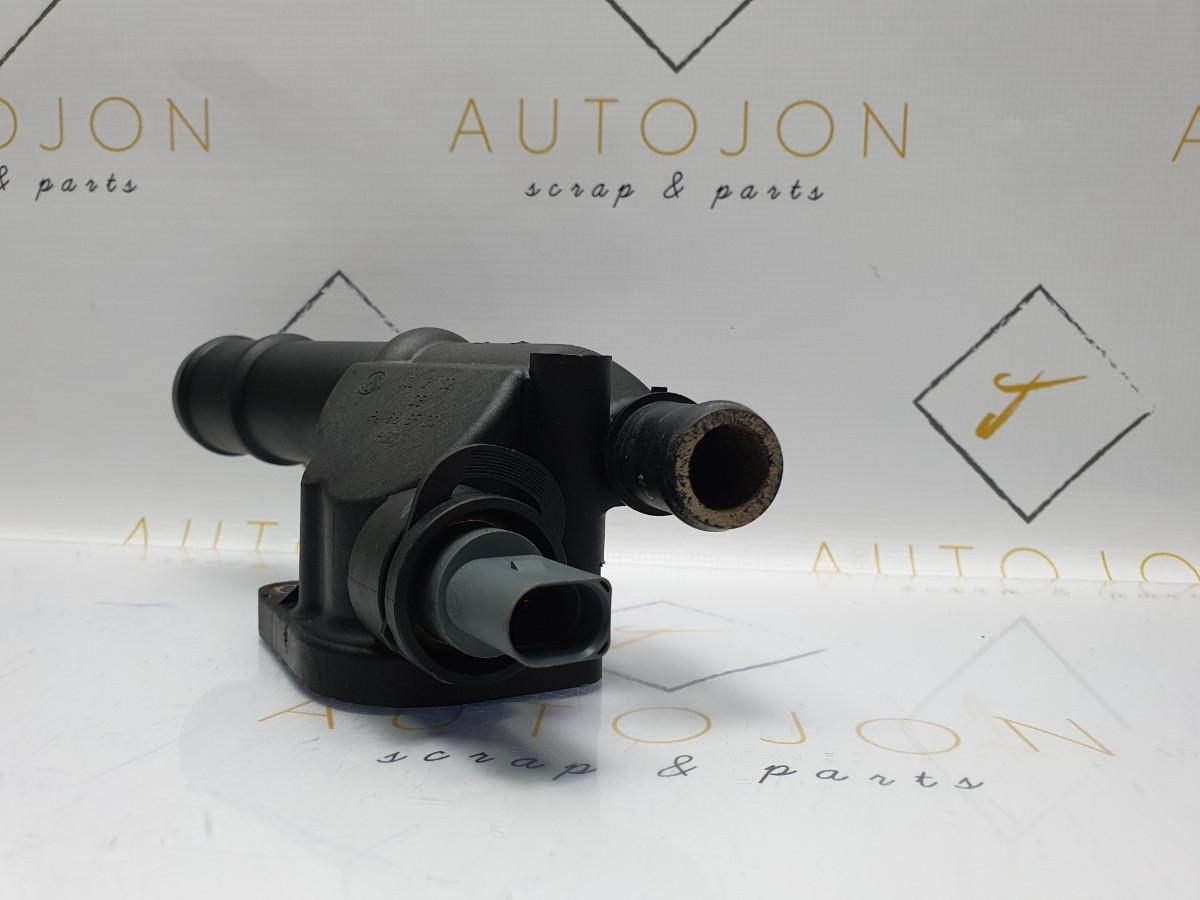 Distribuitor apa VOLKSWAGEN GOLF VI 5K1 2008 - 2013 03L121132