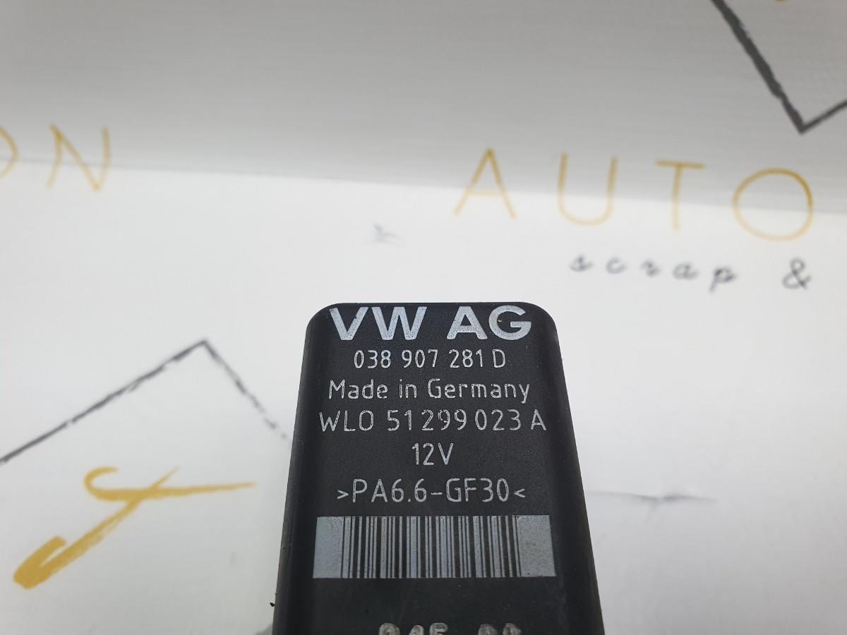 Releu bujii  VOLKSWAGEN GOLF VI 5K1 2008 - 2013 038907281D
