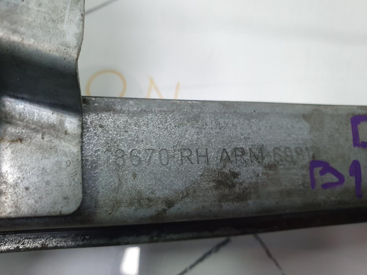 Macara dreapta fata TOYOTA AYGO _B1_ 2005 -> 118670RH